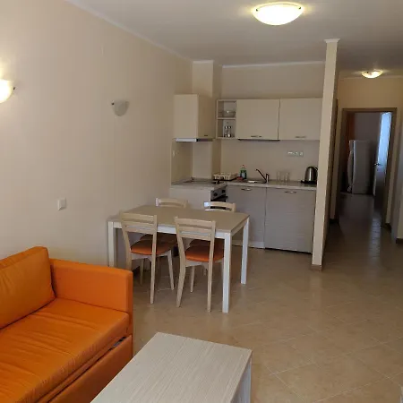 Apartman Апартаменты С 2 Спальнями Солнечный Берег 10 Минут До Моря Napospart